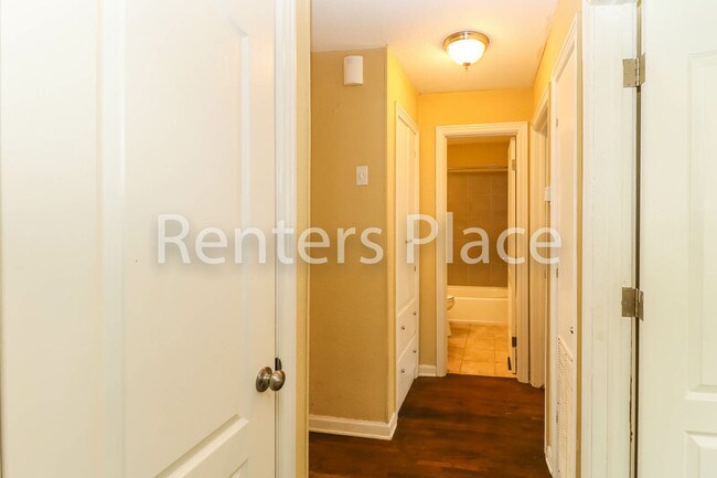 Foto del edificio - 913 E 37th St