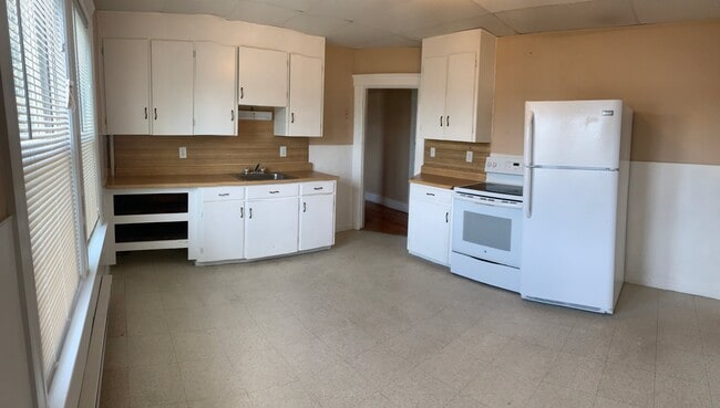 Building Photo - 3 Negus St