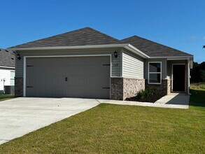 Building Photo - 148 Jonathan Dr