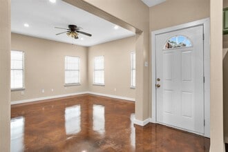 Building Photo - 3129 Molly Dr