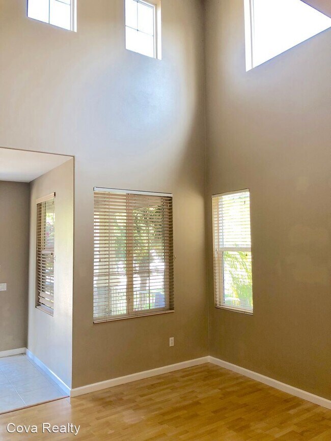 Foto del edificio - 4 br, 3 bath House - 811 Gitano Drive