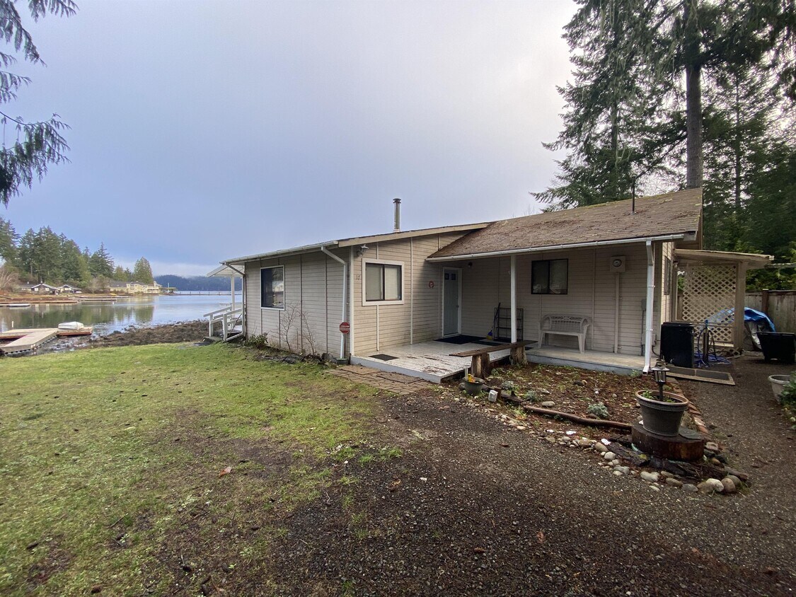 17 Waterwheel Pl, Union, WA 98592 House Rental in Union, WA