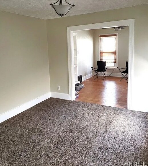 2473 Pierce Ave Unit 1, Niagara Falls, NY 14301 Room for Rent in
