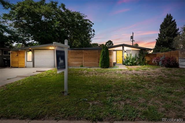 Foto principal - 2465 S Newton St