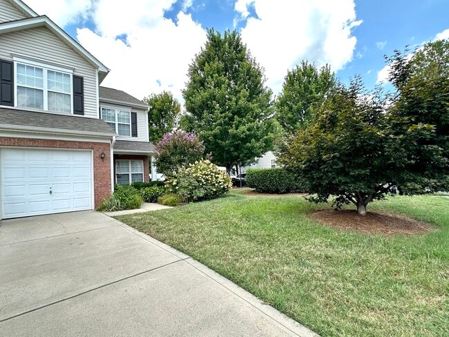Building Photo - 3129 Summerfield Ridge Ln