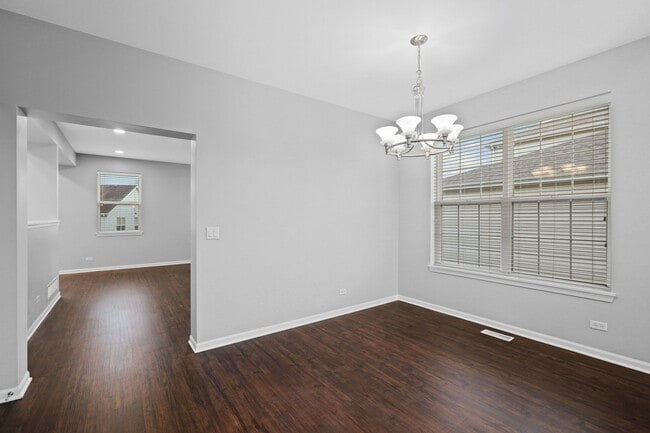 Building Photo - 1876 Bluestem Cir