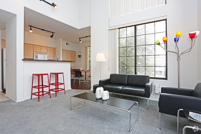 1HAB,1.5BA - 951 ft² - Arioso City Lofts