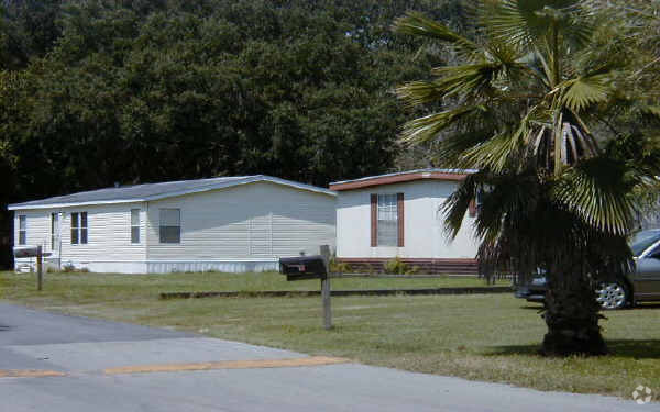 Primary Photo - Pine Oaks/pine Haven Mhp