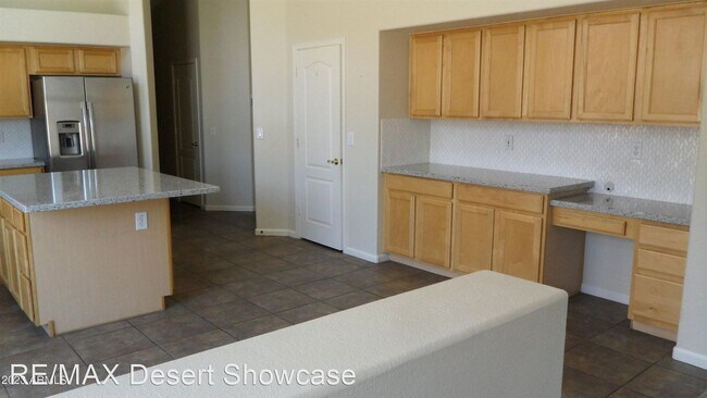 Foto del edificio - 4 br, 2.5 bath House - 22824 N 32nd Ave