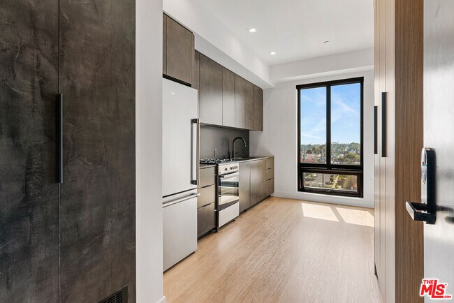 Foto del edificio - 10700 Tabor St