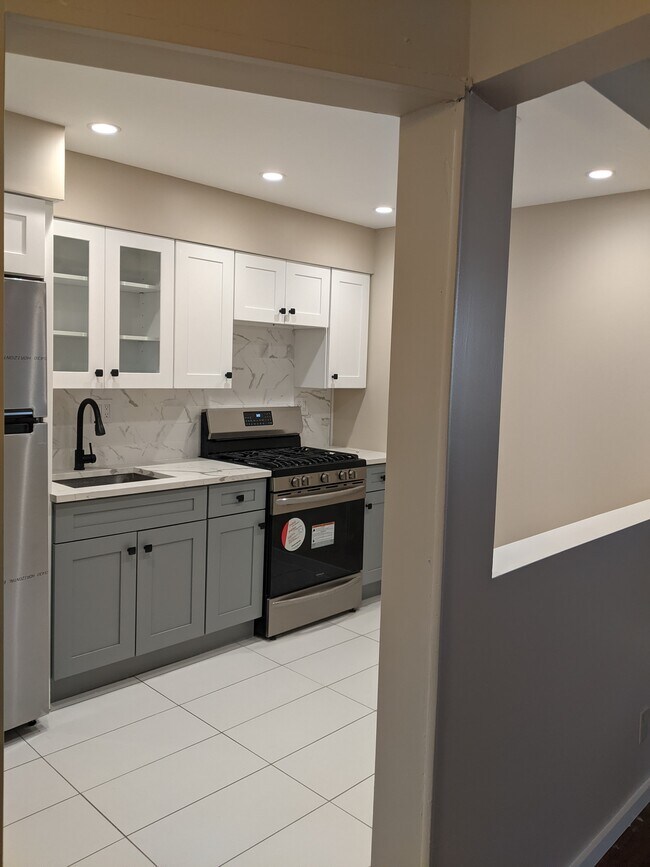 9114 95th Ave Unit 2ND FLR, Ozone Park, NY 11416 Apartments in Ozone Park, NY