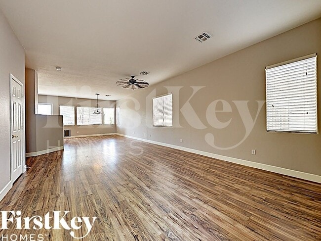 Foto del edificio - 13702 W Tara Ln