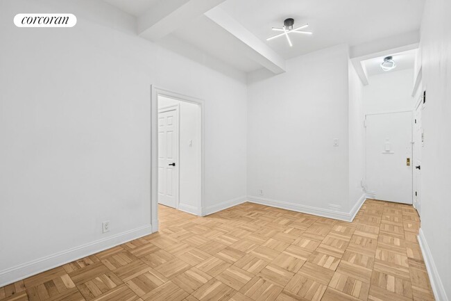 Foto del edificio - 401 W 56th St