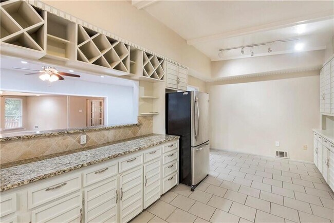 Foto del edificio - 7292 Williamson Rd