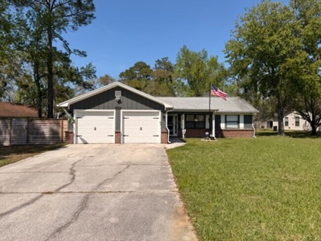 Foto del edificio - Fenced in 4 Bed 2 Bath in Mariners Landing