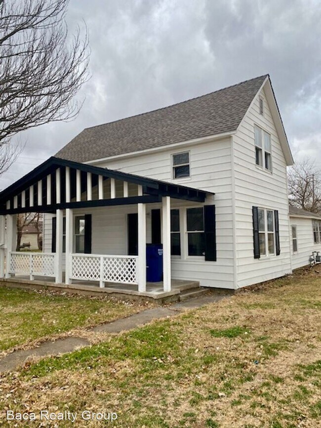 Building Photo - 3 br, 1 bath House - 115 N El Reno ave