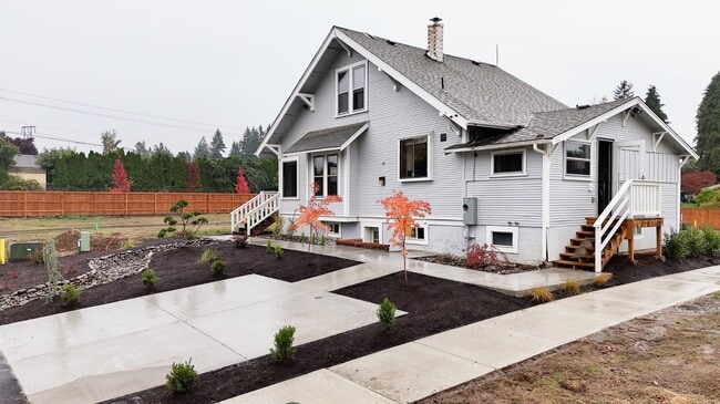 Building Photo - 9905 NE 46th Ct
