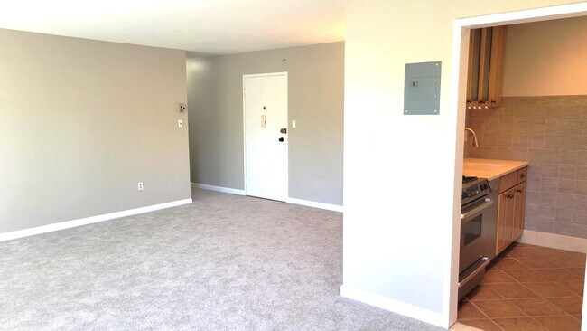 Foto del edificio - 2400 41st St NW