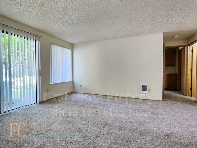 Foto del edificio - 4868 SW MURRAY BLVD