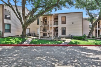 Building Photo - 205G Lakeview Terrace