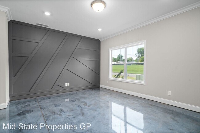 Foto del edificio - 3 br, 2.5 bath House - 810 Lynes St.