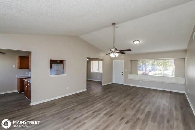 Foto del edificio - 1253 Thallar Ln NW