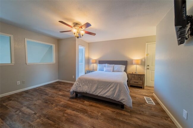 Building Photo - 1700 Baird Farm Cir