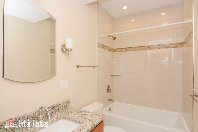 Foto del edificio - 416 N Ada St