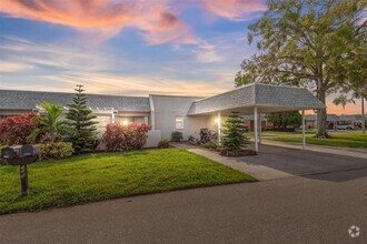 Building Photo - 3942 Trophy Blvd
