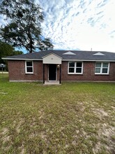 Building Photo - 724 Miller Rd