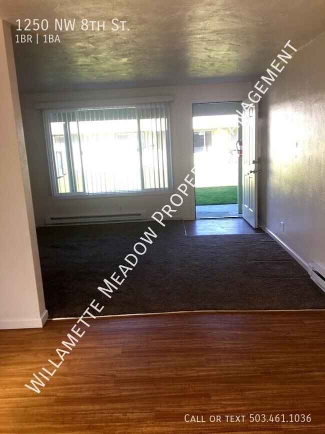 Building Photo - Spacious 1 Bedroom Apartment in West Salem...