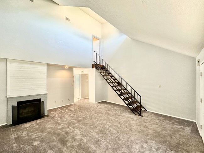 Building Photo - 6899 NW Willow Springs Dr
