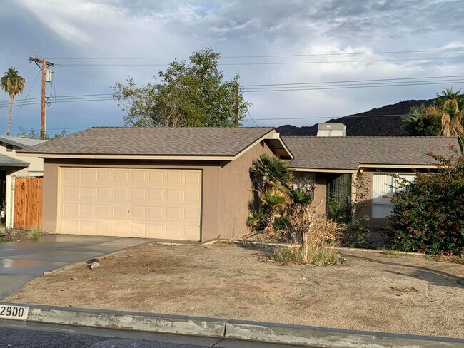Building Photo - 52900 Avenida Navarro