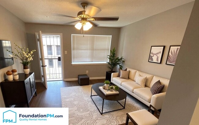 Building Photo - Greenlaw Apartments