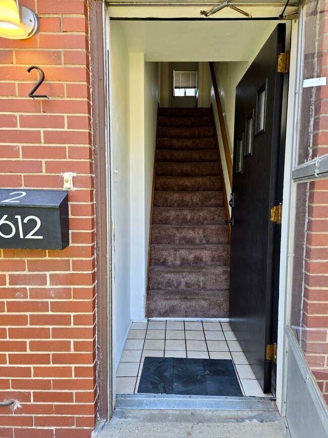 Entrance - 2612 Louisiana Ave