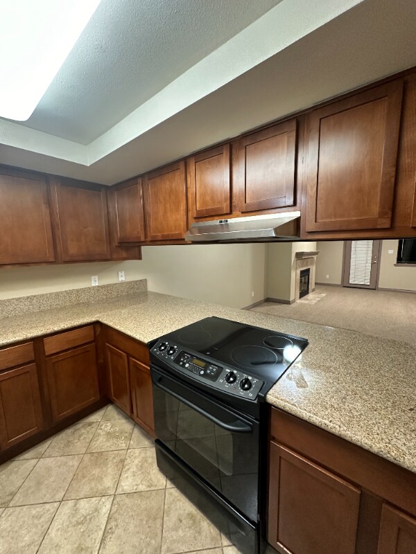 Foto del edificio - 7675 N First St