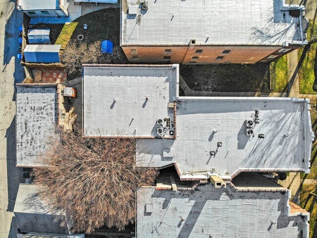 Foto del edificio - 5731 S Washtenaw Ave.
