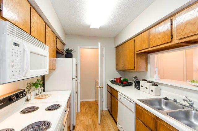 Building Photo - 2411 I-35E