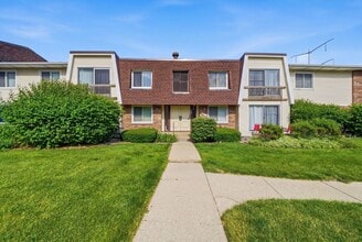 Building Photo - 6818 Roberts Dr