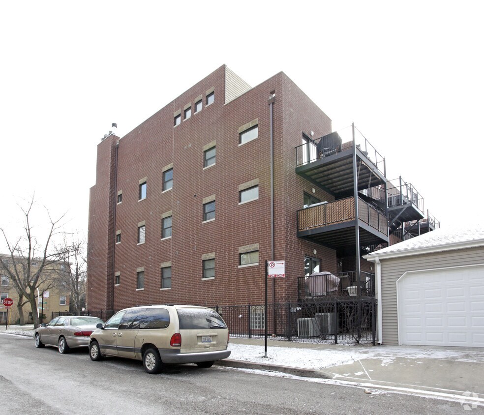 Foto del edificio - 6024-6036 N Damen Ave
