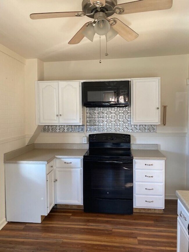 Foto del edificio - Three Bedroom in West Bethlehem