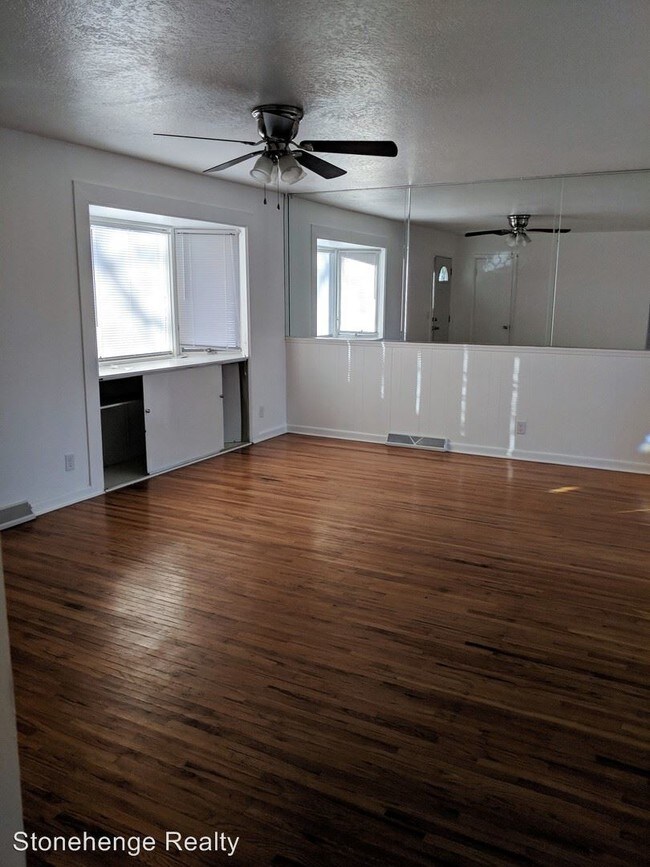 Building Photo - 5930 Benalex Dr