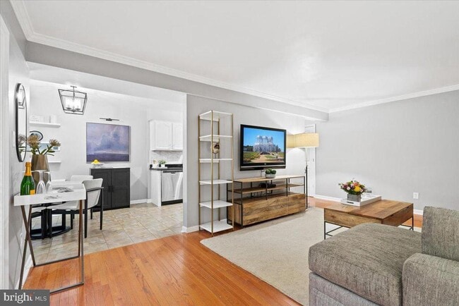 Foto del edificio - 3332 Spring Ln