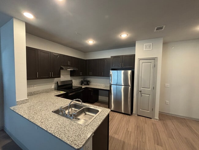 Foto del edificio - 950 FM2001