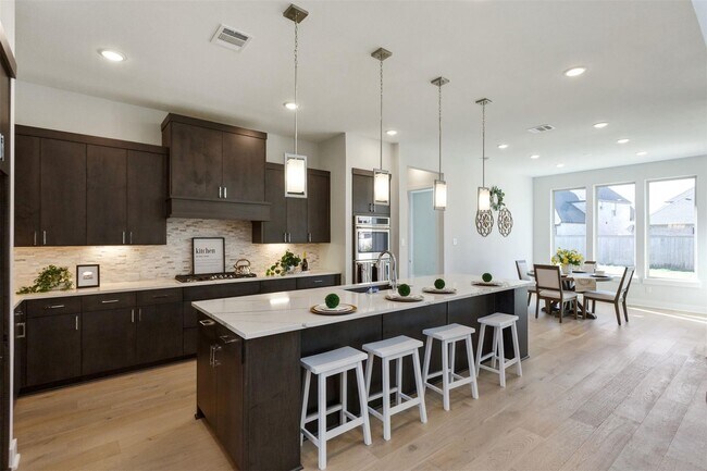 Foto del edificio - 21311 Blue Wood Aster Ct