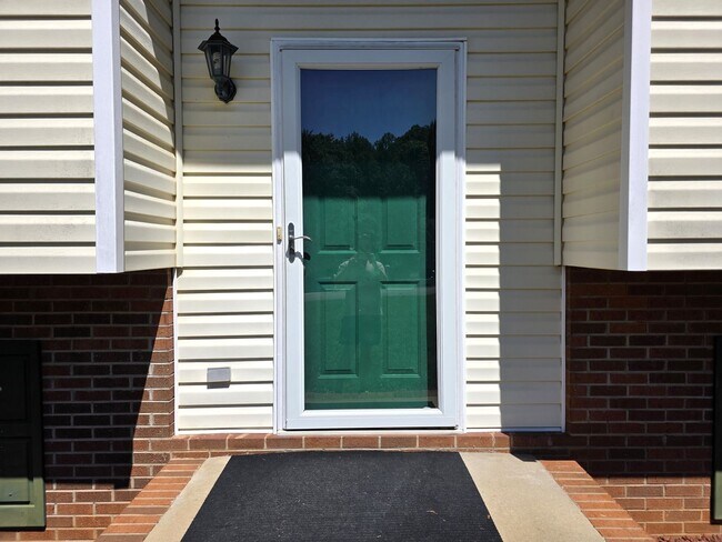 Foto del edificio - 273 Woodbridge Dr