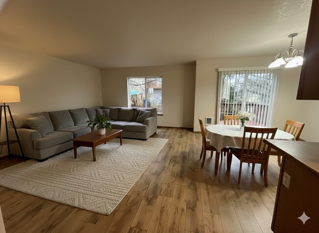 Foto del edificio - 3 Bedroom Town Home Gresham
