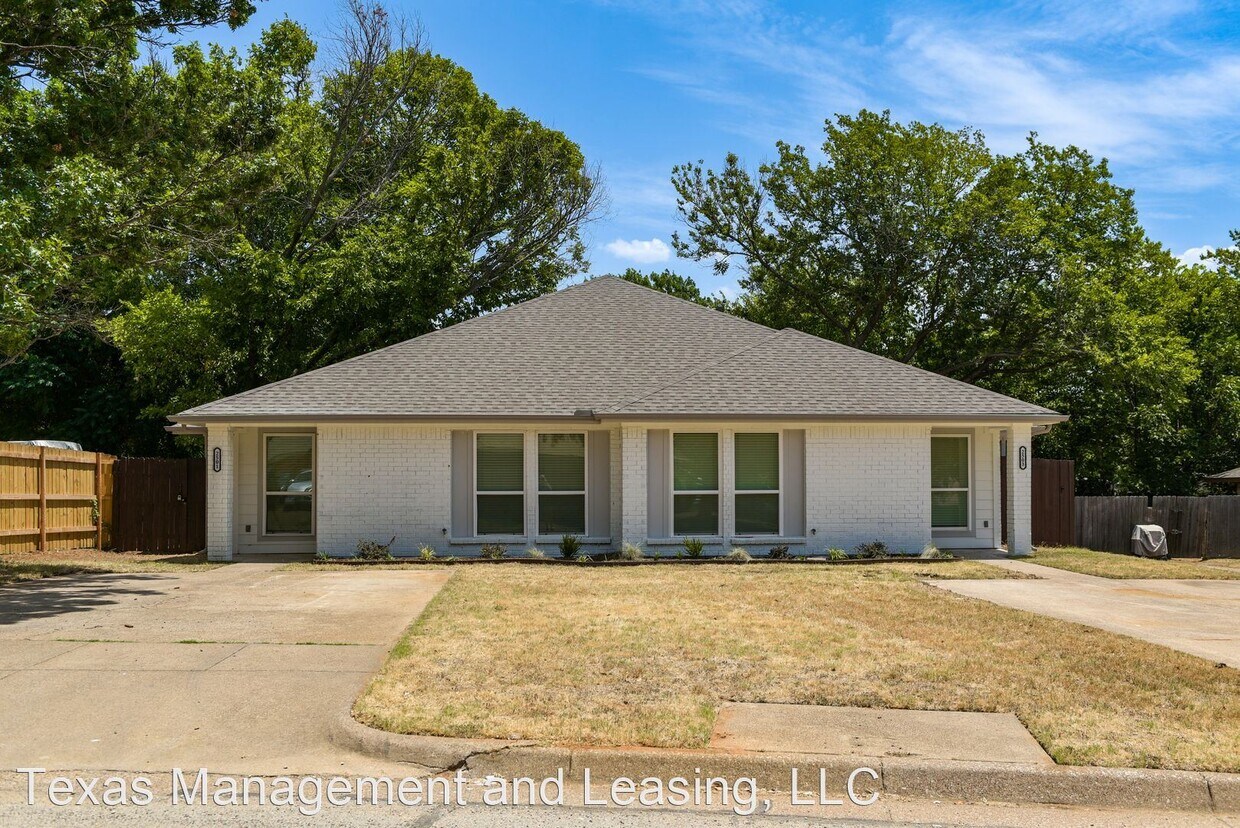 Foto principal - 2 br, 1.5 bath House - 2501 Windy Pine Lane