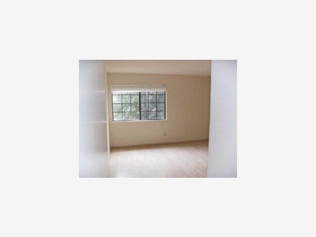 Building Photo - 331 Pheasant Ridge Rd