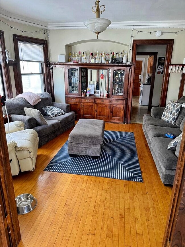 Building Photo - 2919 N Frederick Ave